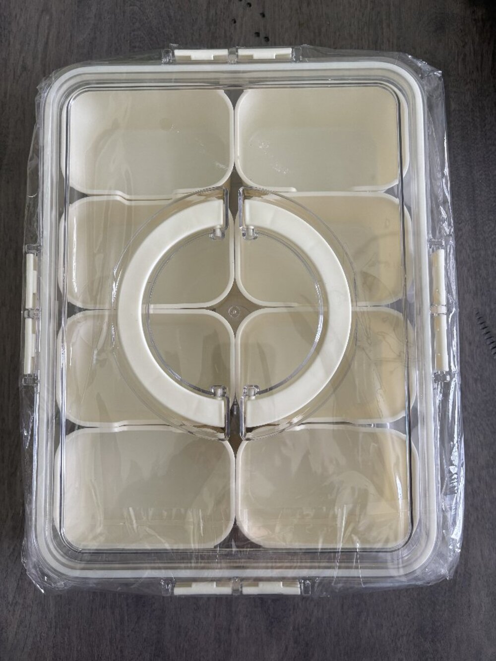 Snack box - 8 compartments - beige - NEW